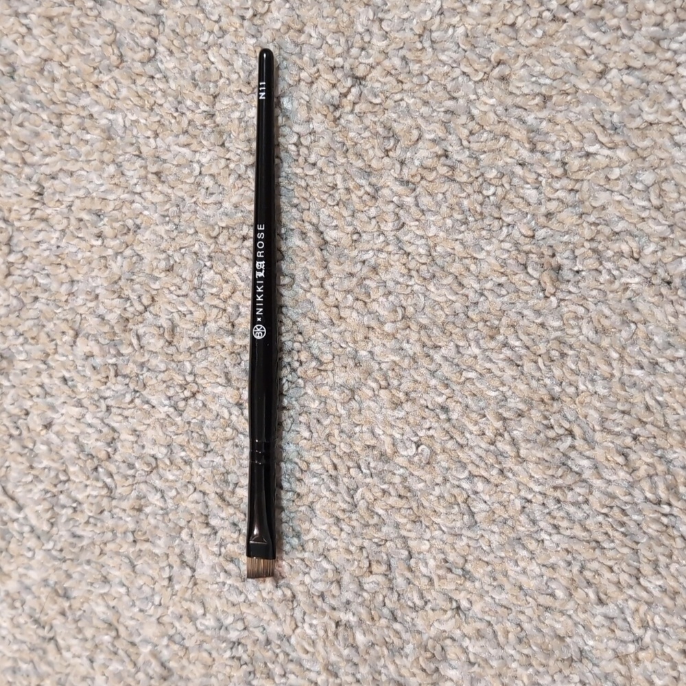 BK Beauty Nikki La Rose No 11 brush